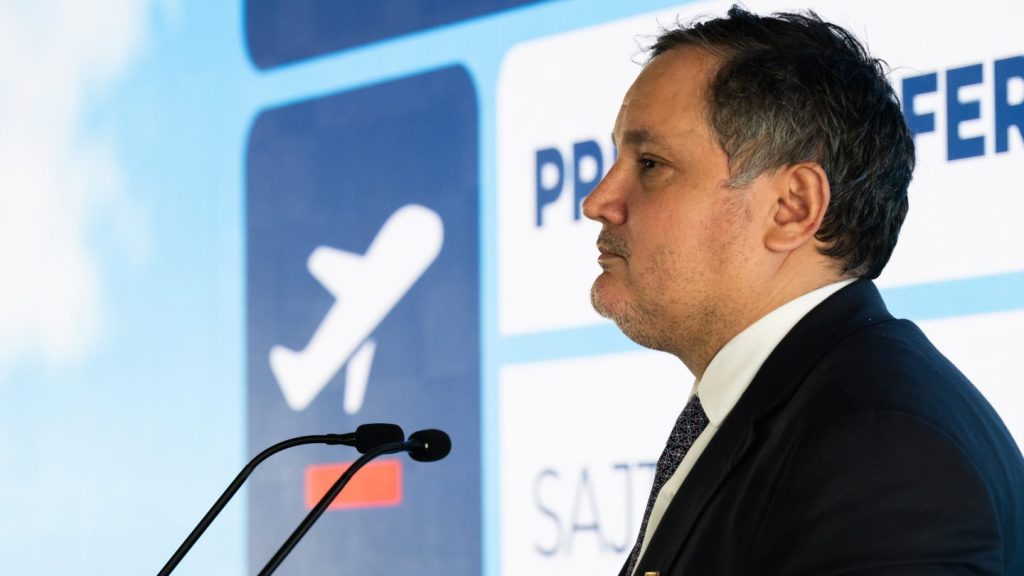 Szétvert meeting: Egy évig tervezték Nagy Márton kötetlen beszélgetését