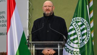 Nyíri Zoltán, az FTC ügyvezető alelnöke beszédet mond Borbás Gáspár válogatott labdarúgó szobrának avatásán, a Ferencvárosi Torna Club 1900. december 3-án alapított labdarúgó-szakosztályának 124. születésnapján tartott ünnepségen a FTC-MVM Népligeti Sportközpontban 2024. december 3-án.