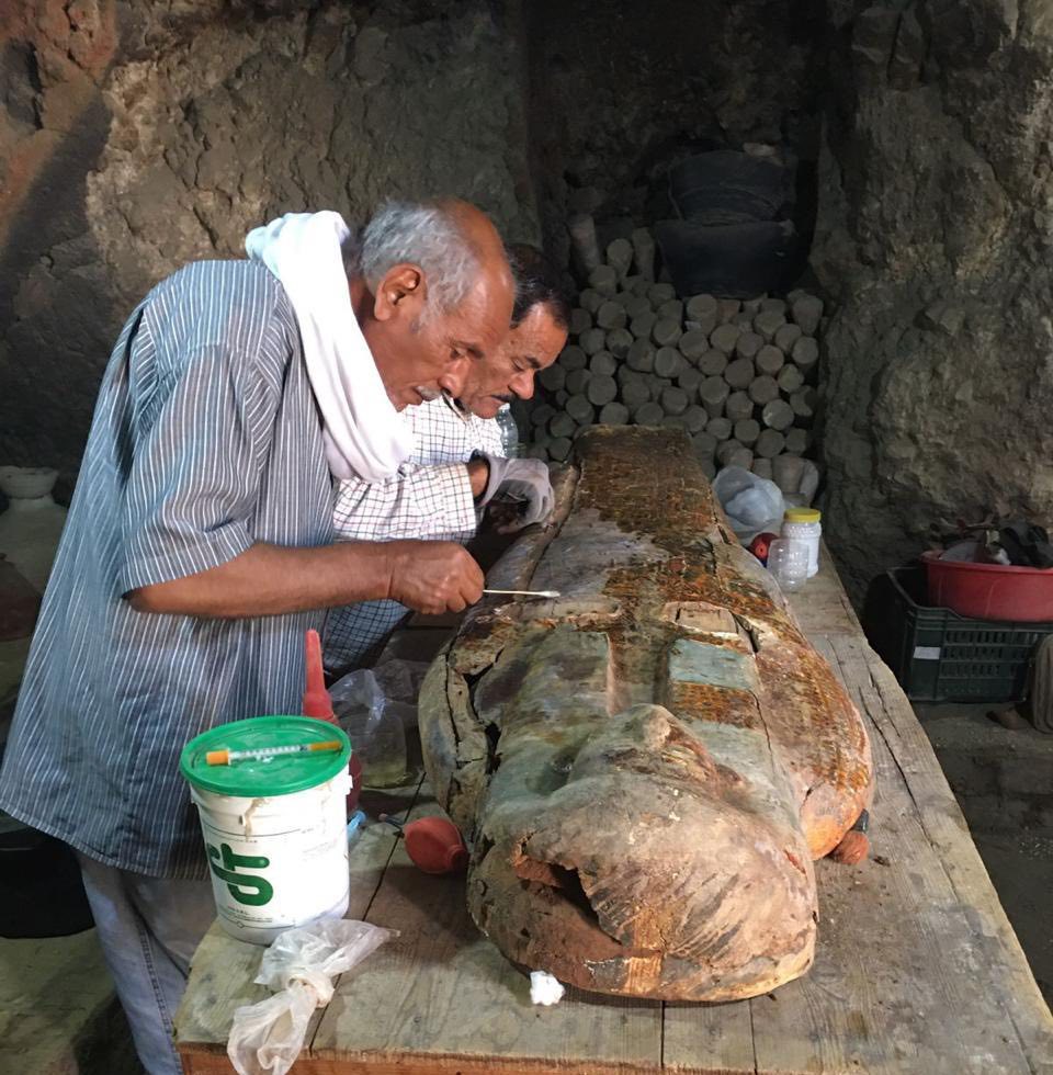 Luxorban felfedezett ókori egyiptomi koporsók.