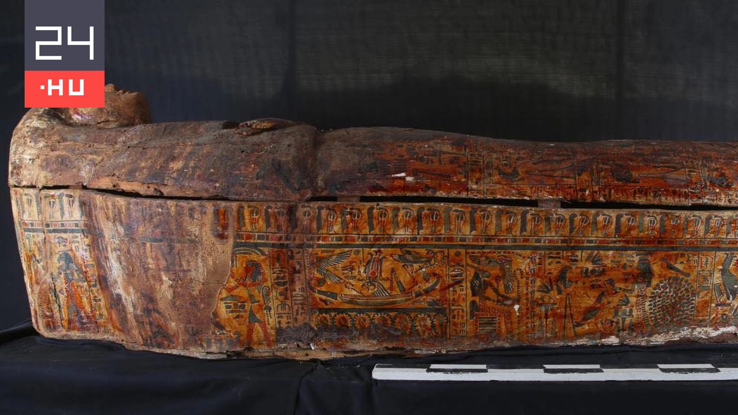 Díszes koporsójú ókori múmiákat találtak Egyiptomban