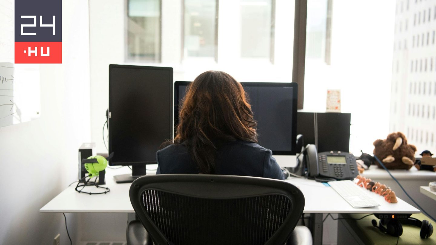 Az ülőmunka nem csak a hátat terheli: ezek a modern életmód következményei az intimtesttájékra