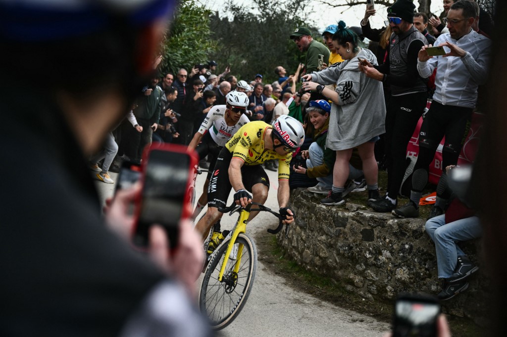 A Strade Bianchi kerékpáros verseny.