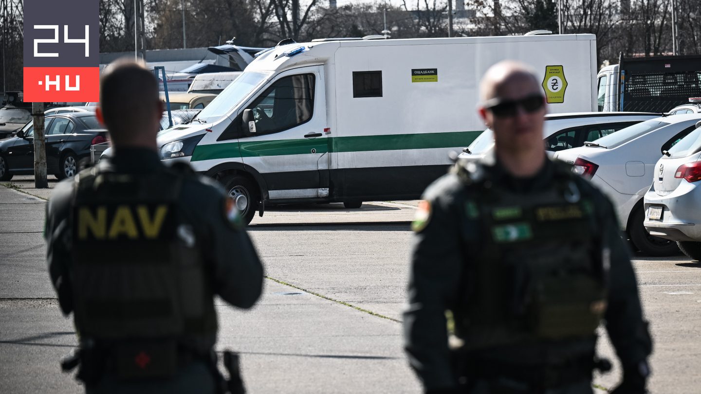 Visszaadták a pénzszállító autókat az ukránoknak