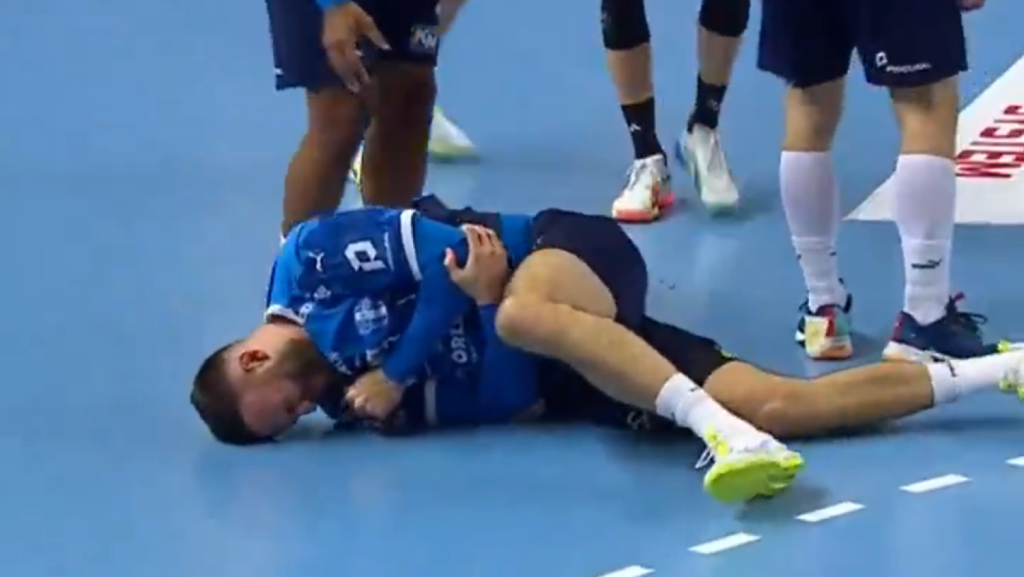 Piros lapot érően borították fel a magyar kézist, három góllal állt bosszút a csúcsrangadón