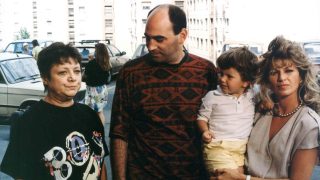 Jelenet a Szomszédok című sorozatból.