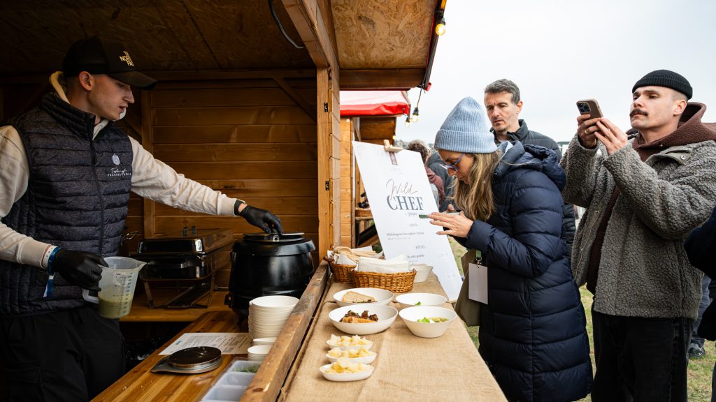 Erdélyi evőfesztivál a skanzenben: szorosan, de győznek a románok