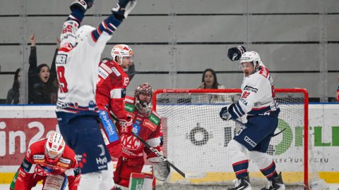 A Hydro Fehérvár AV19 és Klagenfurt párharca az osztrák bázisú jégkorong-bajnokságban.