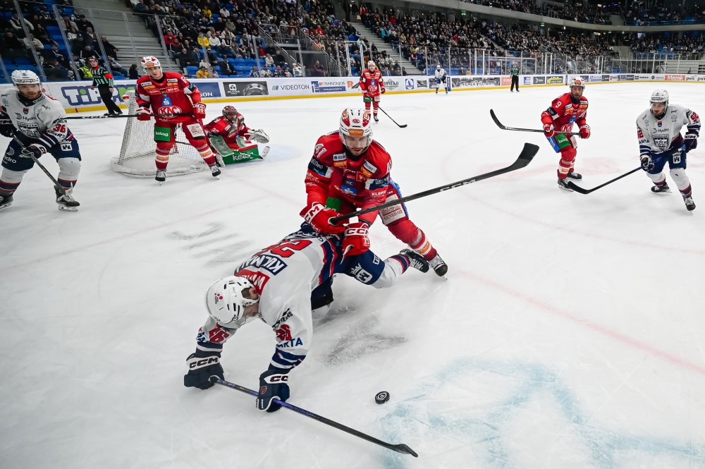 A Hydro Fehérvár AV19 és Klagenfurt párharca az osztrák bázisú jégkorong-bajnokságban.