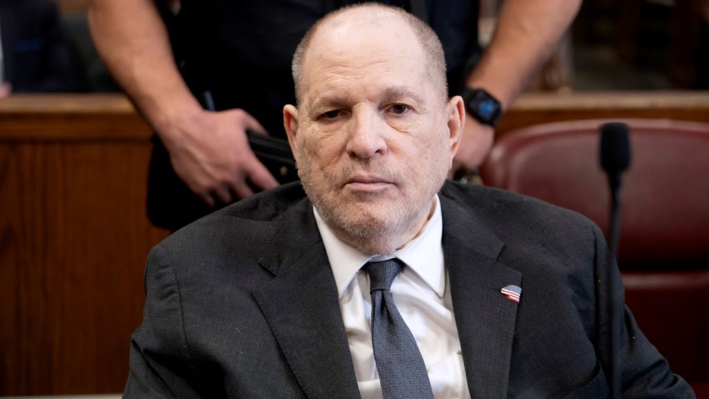 „Haldoklom. Nem akarok itt benn meghalni” – Harvey Weinstein interjút adott a börtönből