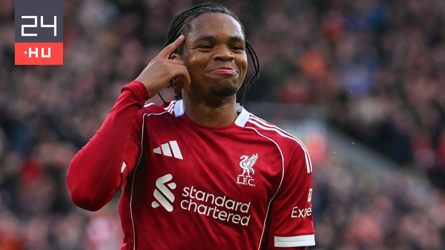 A 17 éves tehetség csodás gólja húzta ki a Liverpoolt a csávából