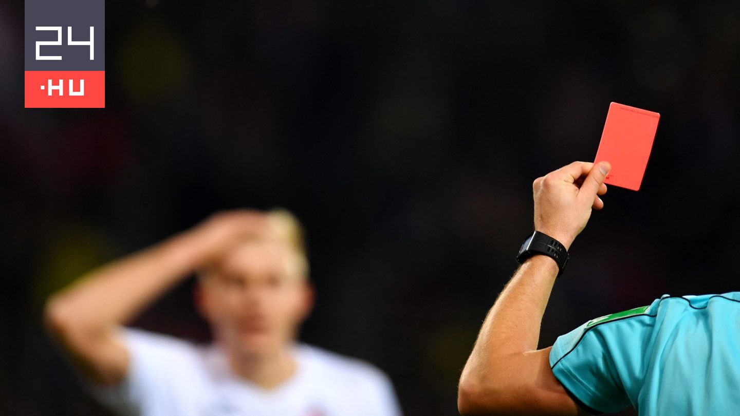 15 évre eltiltották a megyei focistát, aki a kiállítása után fejbe rúgta a bírót
