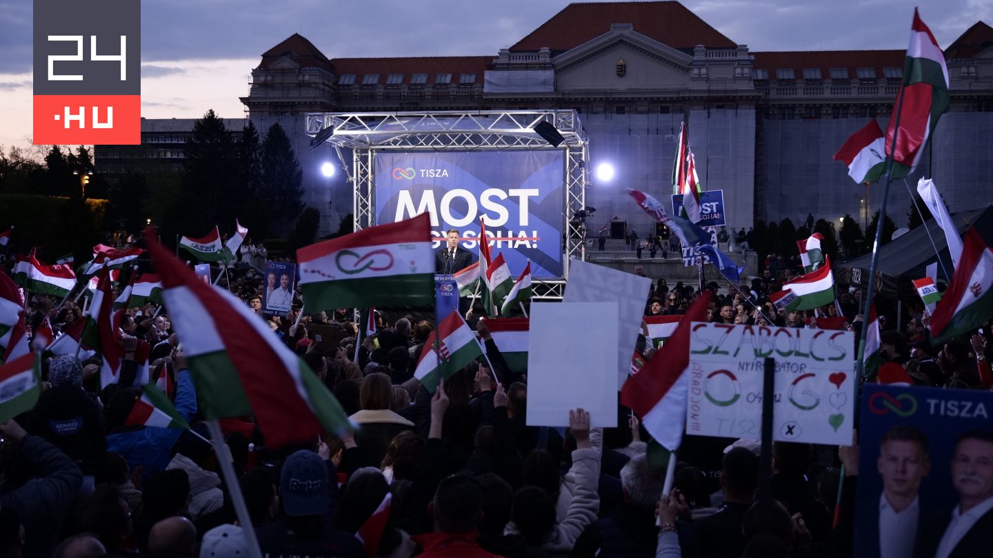 Magyar Péter Debrecenben: A Tisza női jelöltjei nem félnek az őszülő halántékú maffiózóktól, sőt