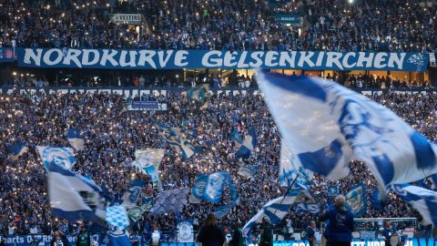 schalke stadiontúra meghalt nyugdíjas takarítók