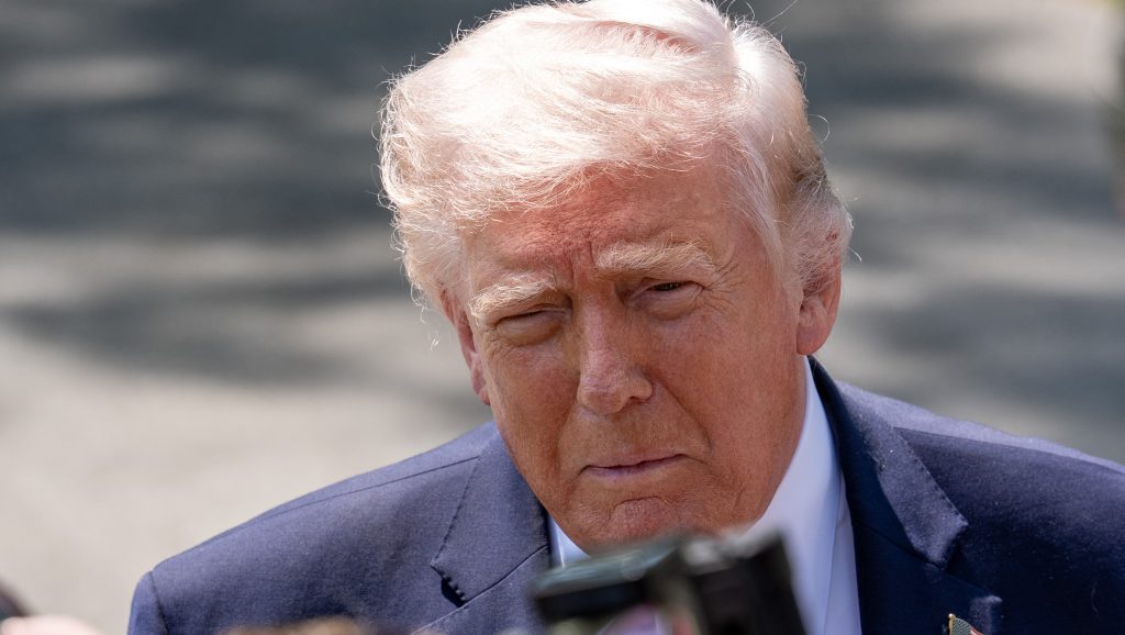 Trump: Irán vállalta, hogy többé nem zárja le a Hormuzi-szorost