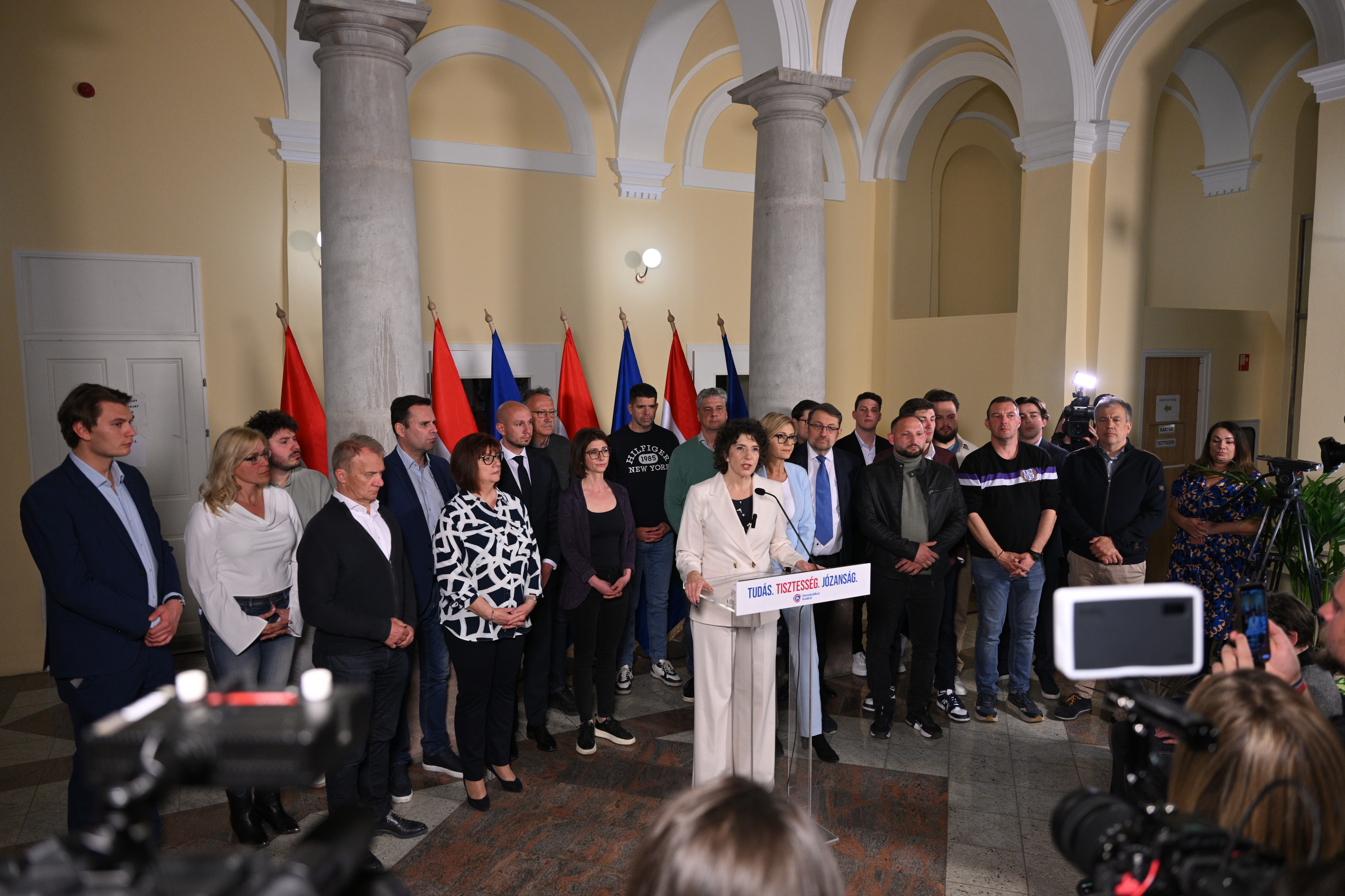 Lemondott Dobrev Klára és a DK teljes elnöksége 1