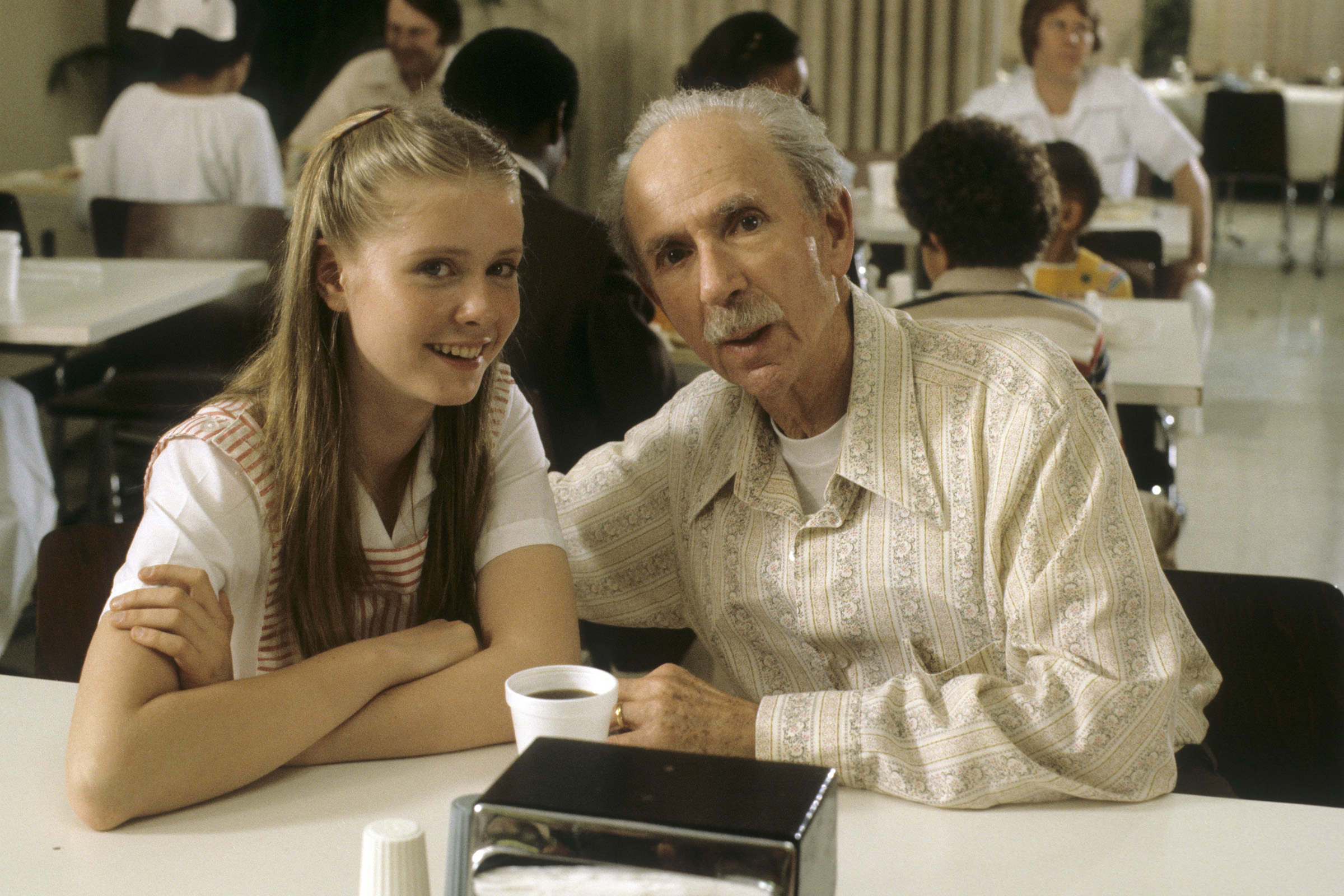 Cynthia Nixon 1982-ben, Az én testem, az én vérem című film forgatásán, Jack Albertson mellett.