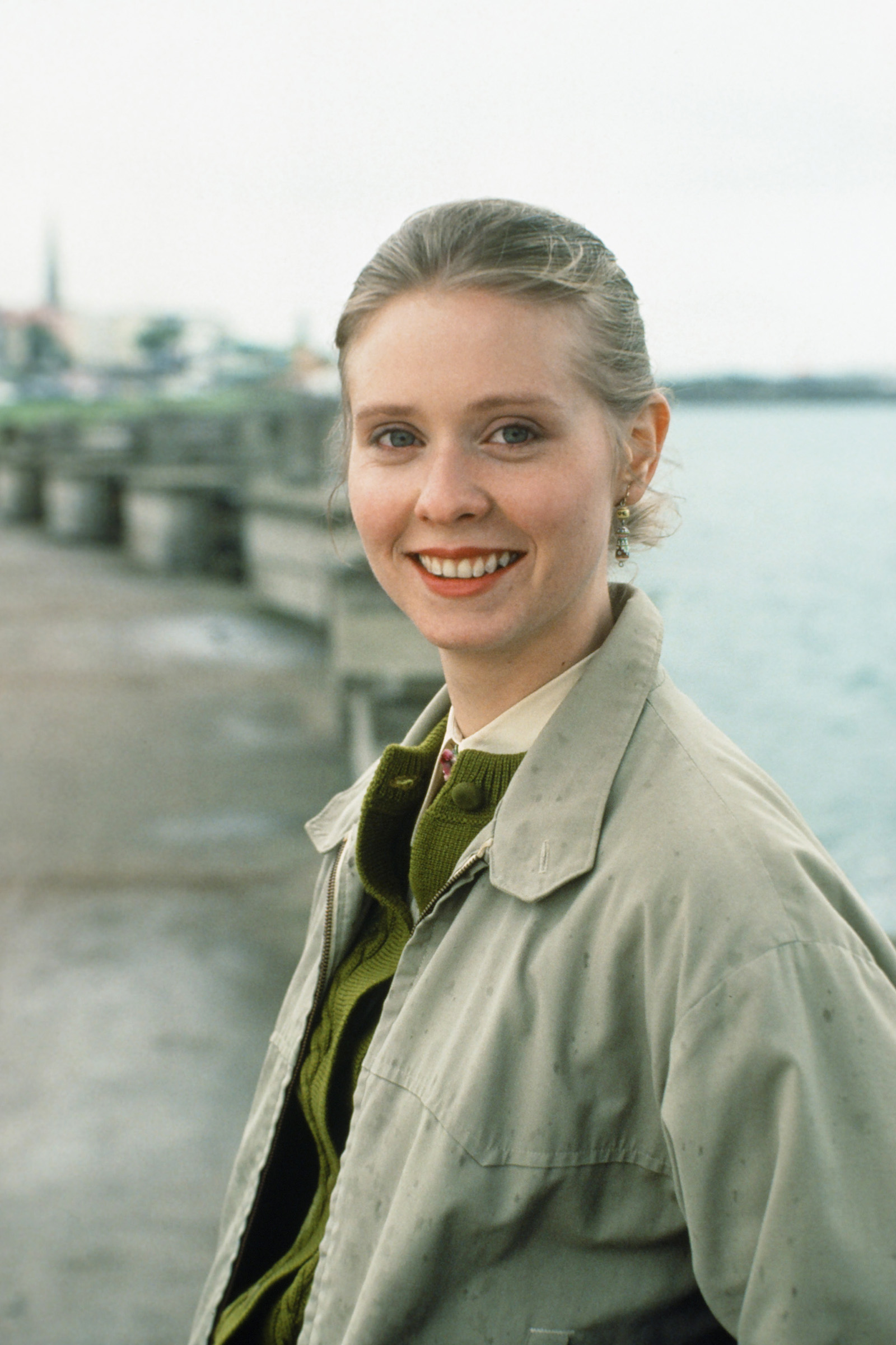 Cynthia Nixon az 1990-es The Love She Sought című filmben.