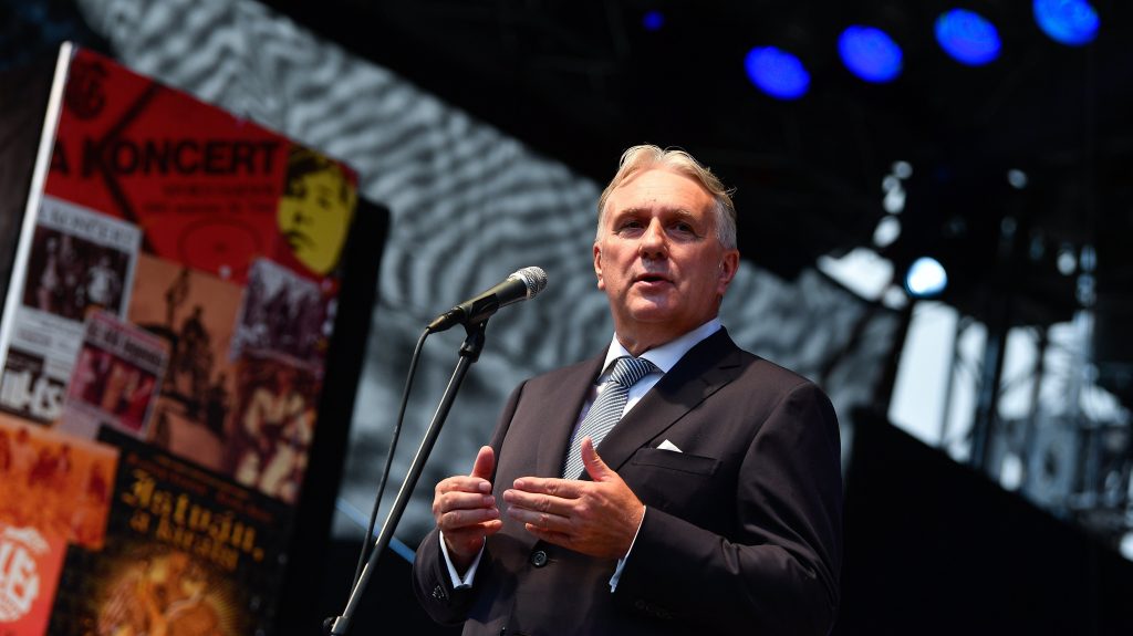 „500 millió eurónyi szándékos kárt okoztak a cégcsoportunknak” – Bige László nyílt levélben üzent Lázár Jánosnak