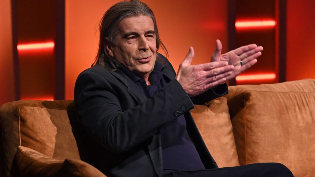 „Le tudok mosakodni egyedül, ami óriási bravúr” – így van Révész Sándor négy évvel a sztrókja után