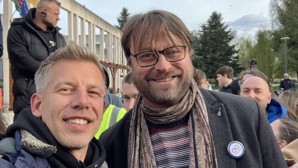 Az első erdélyi Tisza-sziget szervezője új pártot alapított a romániai magyaroknak