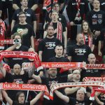 Diósgyõri szurkolók.