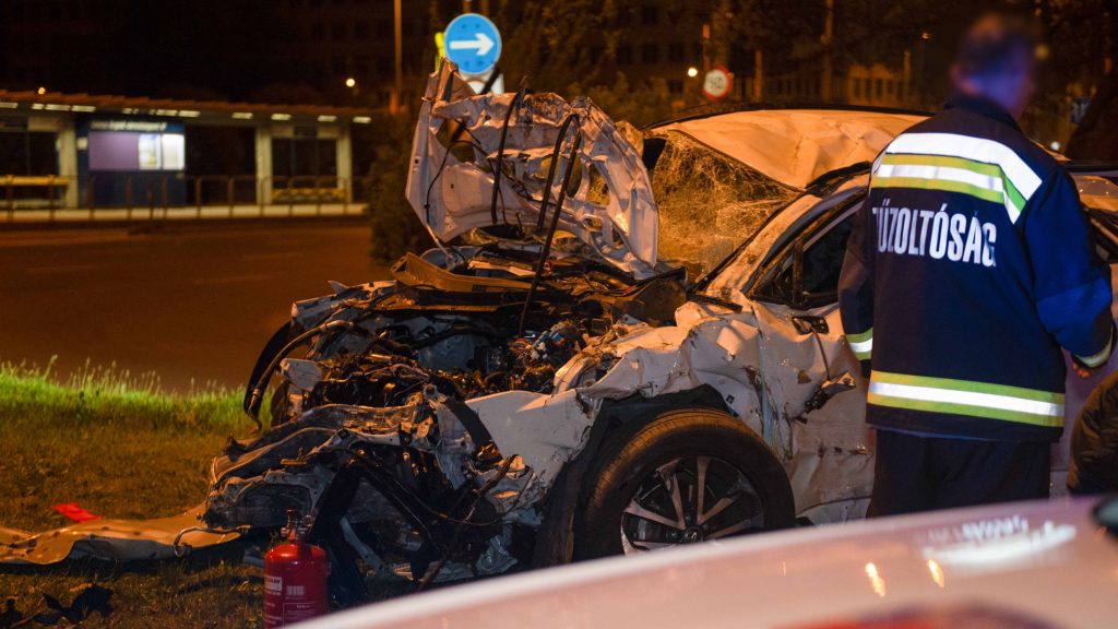 Őrizetbe vették a két ember halálával járó balesetet okozó sofőrt