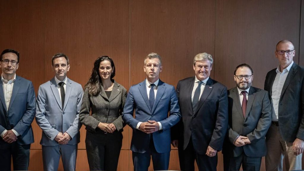 Magyar Pétert gimnáziumok vezetői kérik, hogy a szakmai szervezetek is beleszólhassanak az oktatási miniszter kiválasztásába