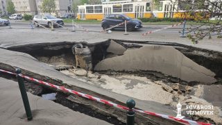 Csőtörés a Róbert Károly körúton 2026. április 20-án