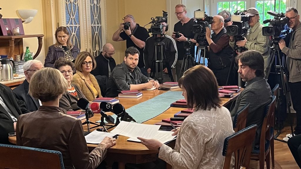 Nemzeti minimumot sürget az orbáni évértékelőket szervező egyesület