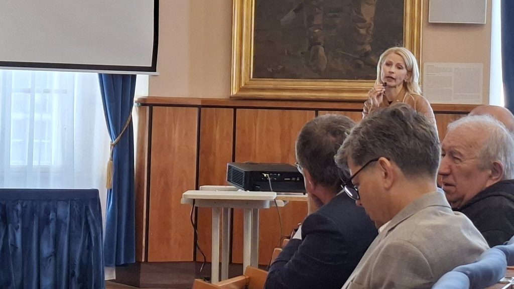 Kilépett a DK-ból egy Pest megyei képviselőjük, aki alelnöki pozíciót fogadott el a Fidesztől