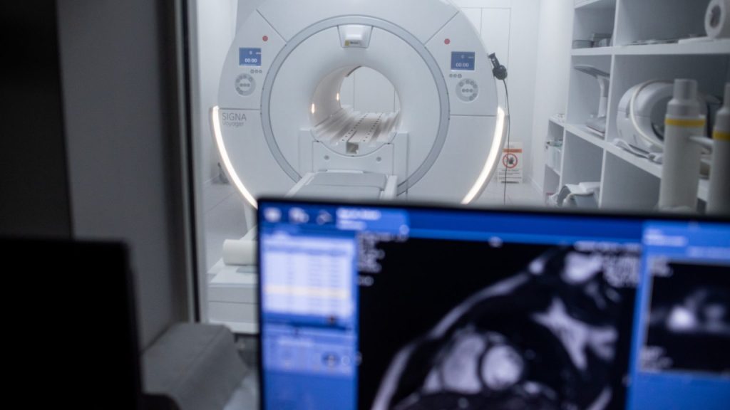 HVG: Orbánék visszakoztak a magánegészségügy átalakításától