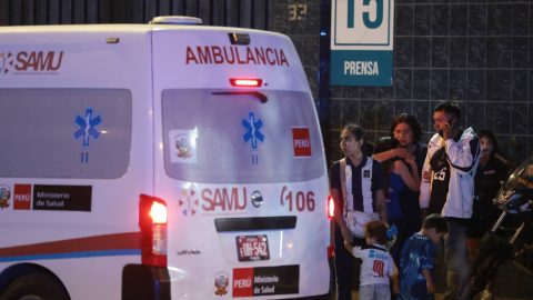Relatives wait for news at the entrance of the Alejandro Villanueva Stadium after an accident in the stands where Alianza Lima's fans were cheering for their team on the eve of the match against Universitario in Lima on April 3, 2026. At least one person was killed and 47 others were injured, including three minors, in “an incident” that occurred Friday at Alianza Lima's stadium in Peru during a flag-waving rally in support of the team ahead of the Peruvian football derby, the Ministry of Health reported.