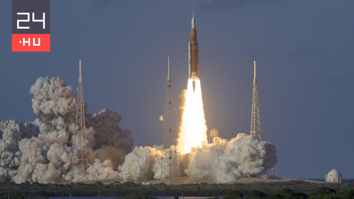 Egy utaszállító repülőgép közönsége páholyból nézhette az Artemis-2 küldetés indulását – videó