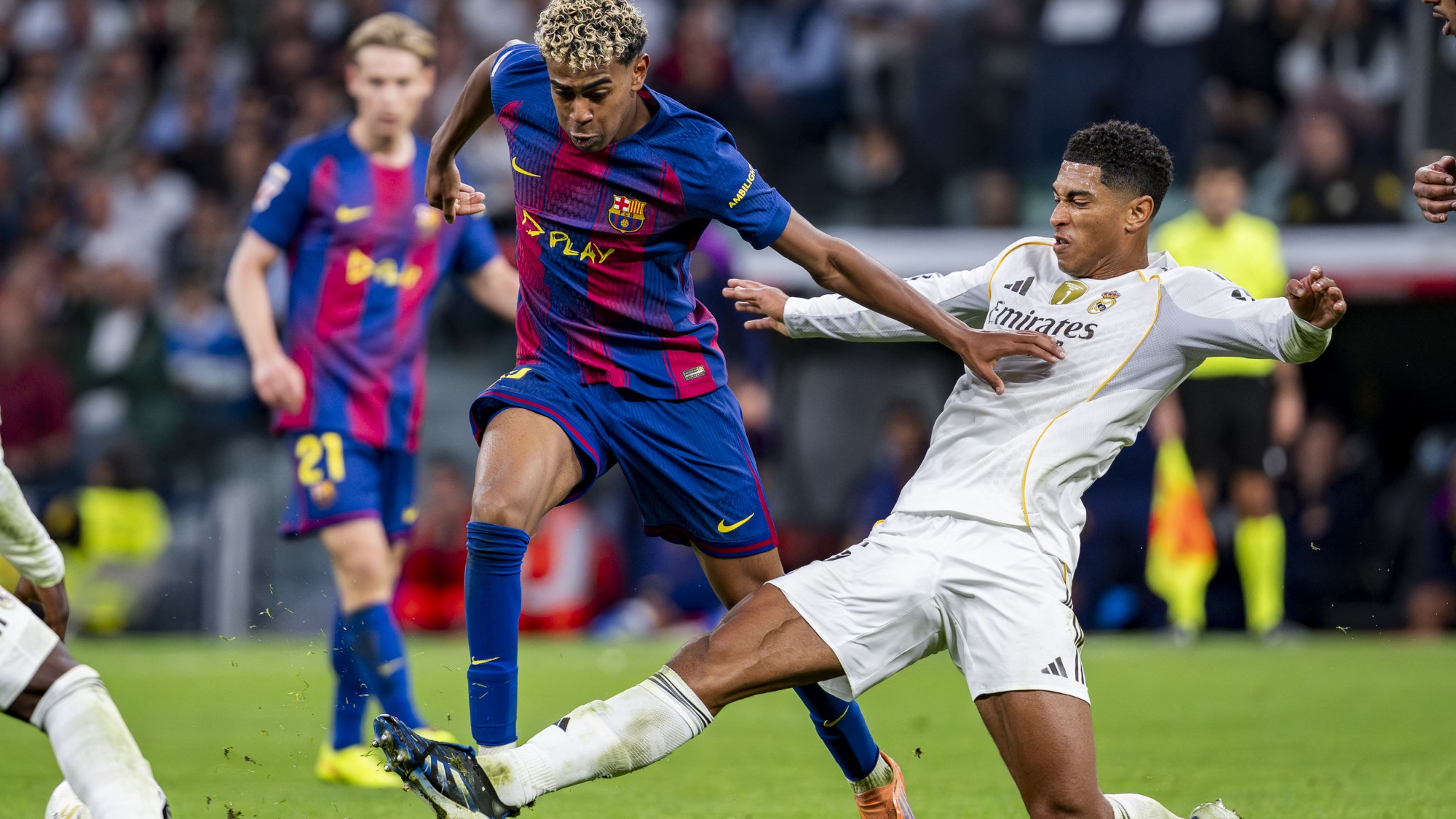 Lamine Yamal és Jude Bellingham a Real Madrid és a Barcelona őszi bajnokiján.