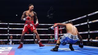 Elsőmenetes KO-val nyert Ben Whittaker.