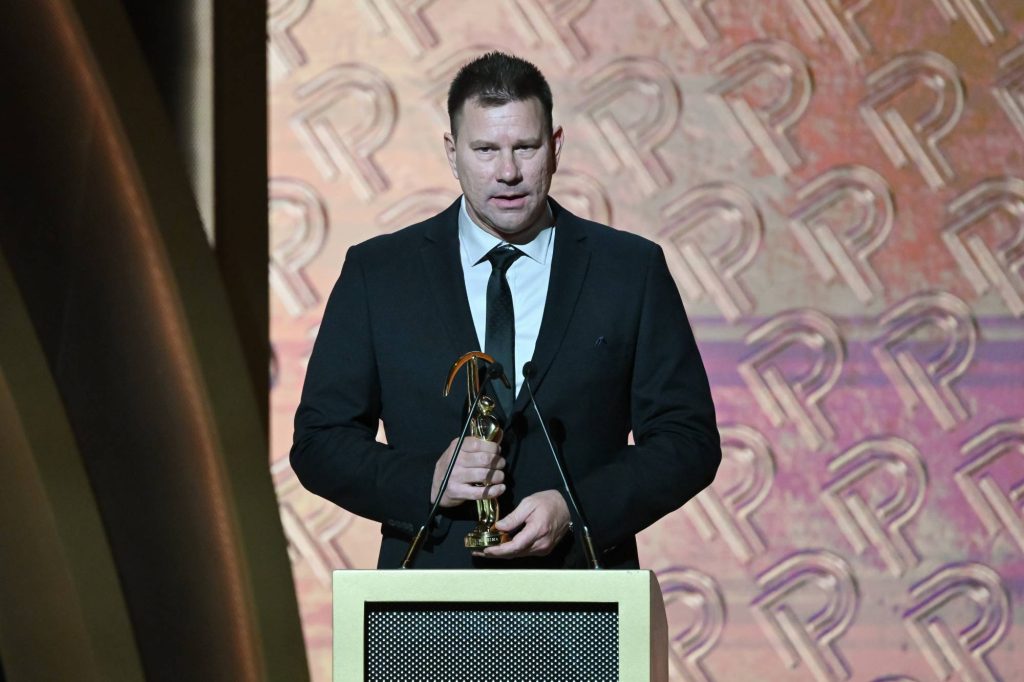 Budapest, 2025. december 5.Biros Péter olimpiai bajnok vízilabdázó, a magyar sport kategória kitüntetettje a Prima Primissima díjátadó gálán a Müpában 2025. december 5-én. 