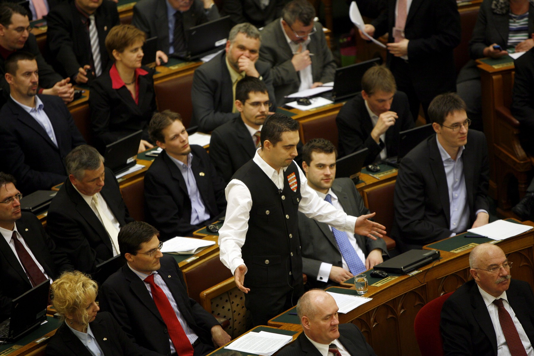 2002: az év, amikor a Fidesz először vesztett kormányon – és ami utána történt 2