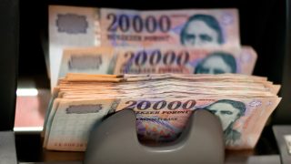 A tiszás kétharmad visszaszerezheti az államnak, amit a fideszes kétharmad kiszervezett.