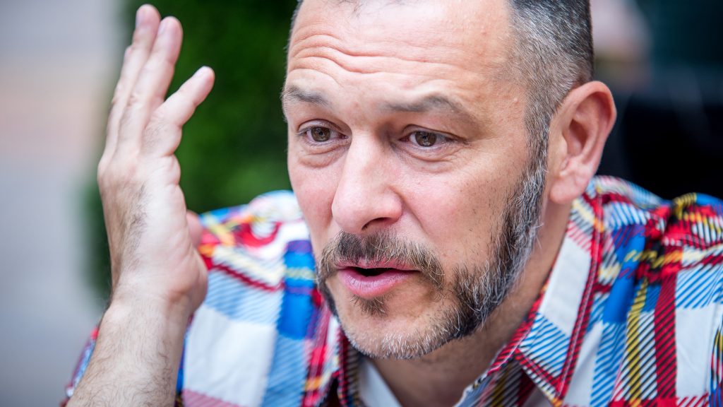 Czutor Zoltán az NKA-támogatásokról: A nyilvános kollégium volt a látványpékség, a háttérben meg tízszer annyit szétosztottak a csókosoknak