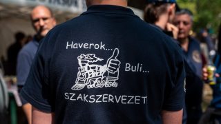 Az elutasított szakszervezet már nem egyezkedik a városligeti majálisról, utcabált rendeznek a székházuk elé.