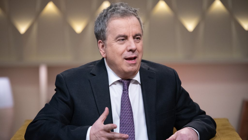 Ők lesznek Friderikusz Sándor vendégei a tévés új műsorának első részében