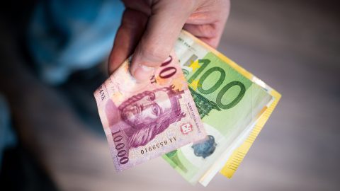 A GKI a magyarországi euróbevezetés lehetőségét vizsgálta.