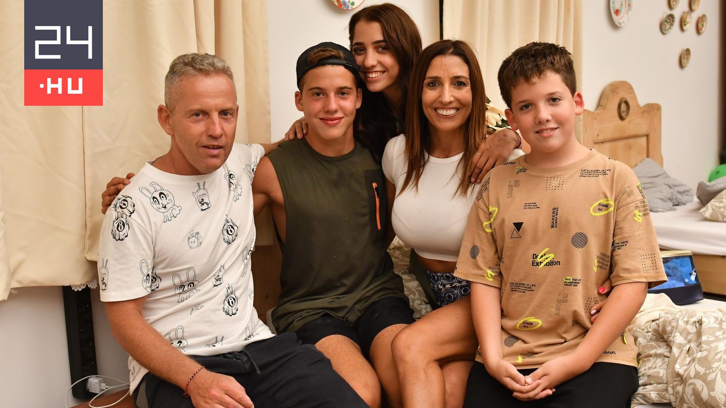 Schóbert Norbi Jr. elárulta, hogyan fogadta legkisebbik testvérük édesanyjuk, Rubint Réka betegségét
