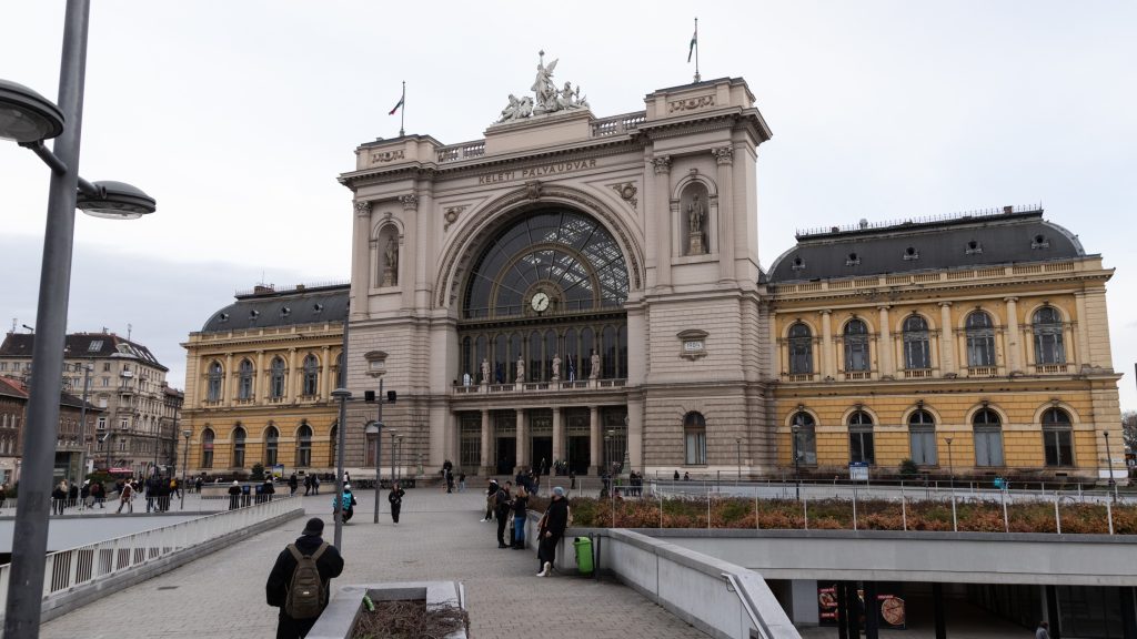 A Keletiben kapcsoltak le egy lengyel férfit, aki Dél-Afrikából csempészett drogokat Európába