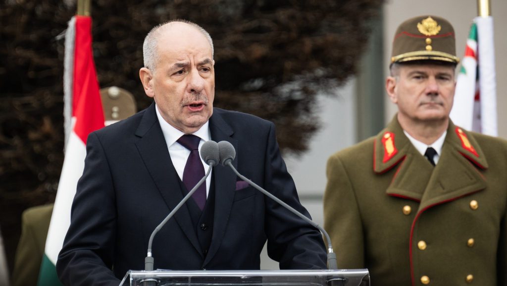 Áder János kinevezte, Novák Katalin áthelyezte, Sulyok Tamás azonnali hatállyal felmentette