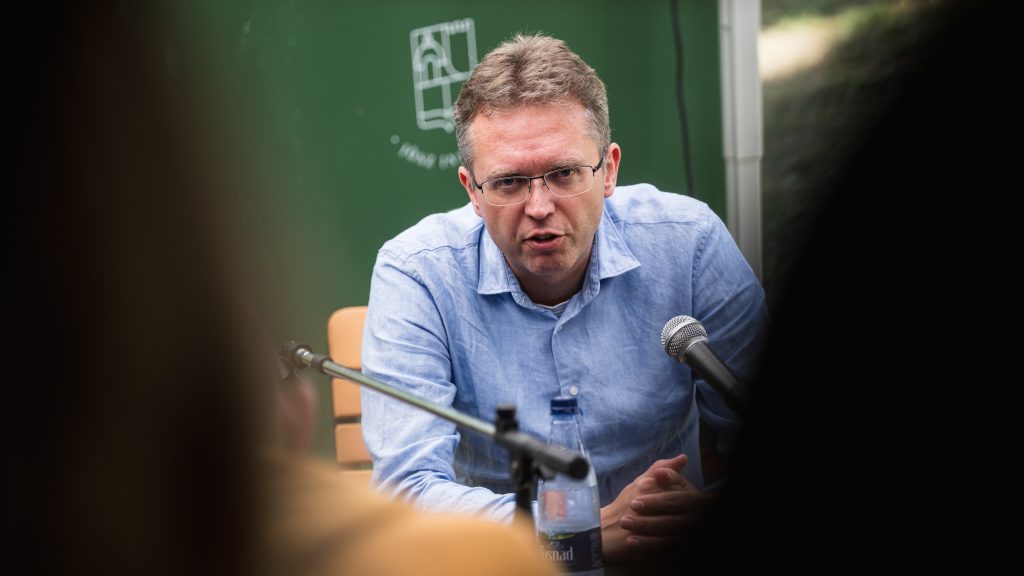 Feljelentés indult a választás előtt kiosztott kulturális támogatások miatt, csalás és hivatali visszaélés gyanúja a vád