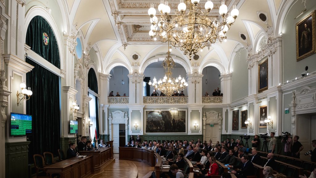 Elmaradt a győri közgyűlés feloszlatása, pedig akadt egy váratlan támogatója