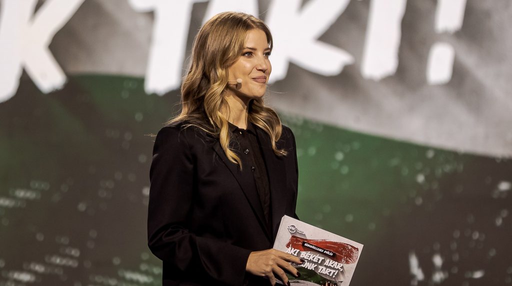 Szabó Zsófi az RTL-es éveiről: A főnökeim azt mondták, én vagyok a NER-es trófea