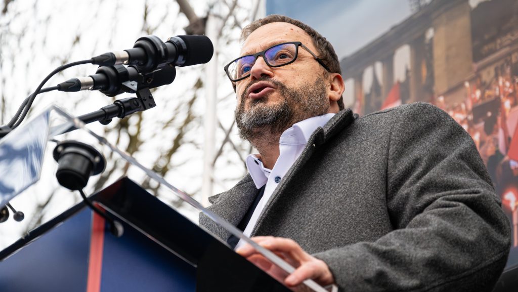 Kármán András az euró bevezetéséről is egyeztetett Varga Mihály MNB-elnökkel