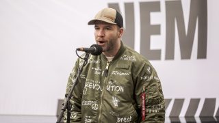 Molnár Áron a gödi Samsung gyár környezetszennyezése miatt rendezett tüntetésen.